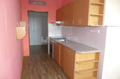 Prodej prostorného bytu 2+1 po rekonstrukci v Plzni ve Skvrňanech, cena 2990000 CZK / objekt, nabízí 