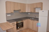 Pronájem bytu 2+KK Plzeň - Lobzy, Polední ulice, cena 11900 CZK / objekt / měsíc, nabízí 