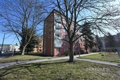 Pronájem bytu 3+1 se zasklenou lodžií, 63 m2 - Křimická ulice, Plzeň, cena 17900 CZK / objekt / měsíc, nabízí CENTURY 21 The Most Reality
