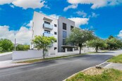 Pronájem bytu 1+kk, Na Průhonu, Plzeň - Skvrňany, cena 13900 CZK / objekt / měsíc, nabízí 