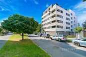 Pronájem bytu 2+kk 55 m2, Na Kovárně, Plzeň - Doubravka, cena 17900 CZK / objekt / měsíc, nabízí CENTURY 21 The Most Reality