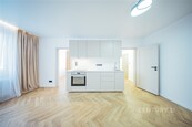 Pronájem moderního bytu 2+kk po kompletní rekonstrukci, Plzeň - Skvrňany, cena 17500 CZK / objekt / měsíc, nabízí CENTURY 21 4fin Reality