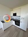 Pronájem bytu 1+kk, 29,3 m, cena 12200 CZK / objekt / měsíc, nabízí 