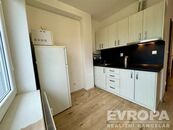 Pronájem byt 1+kk, 33m2, 4.NP., Politických Vězňů, Plzeň, cena 12000 CZK / objekt / měsíc, nabízí 