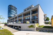 Slunný byt 2+KK s terasou 70m2 a garážovým stáním Plzeň Černice, cena 18500 CZK / objekt / měsíc, nabízí 