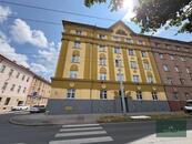 Prodej bytu po rekonstrukci, 2kk, 1.patro, 39 m2, Doudlevecká ul., Plzeň, cena 3990000 CZK / objekt, nabízí 