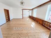 Velký cihlový byt 4,5+1 (celé patro, 130m2) se zahradou, cena 7990000 CZK / objekt, nabízí SAND RK s.r.o.