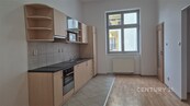 Byt na pronájem, Plzeň, byt č. 5, 2. NP, 2+1, 86,57 m2, Skrétova, cena 14680 CZK / objekt / měsíc, nabízí CENTURY 21 Ruby