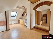 Pronájem podkrovního bytu 2+1 52 m2, Plzeň - Doudlevce, cena 13500 CZK / objekt / měsíc, nabízí Reality Safe Point