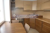 Pronájem cihlového bytu 2+1 s balkonem po rekonstrukci v Plzni na Slovanech, cena 13500 CZK / objekt / měsíc, nabízí Realitáři Plzeň SE