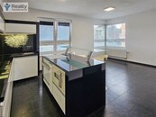 Pronájem 2+kk s parkovacím místem v ul. Květná, Plzeň, cena 16000 CZK / objekt / měsíc, nabízí 