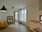 Pronájem částečně vybaveného bytu 2+kk, 40 m2 v novostavbě v ulici Pallova, Plzeň, cena 15990 CZK / objekt / měsíc, nabízí 