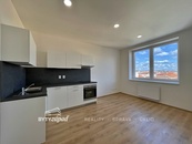 Pronájem nově zrekonstruovaného bytu 2+kk, 43 m2, Plzeň-Jižní Předměstí, cena 12990 CZK / objekt / měsíc, nabízí 