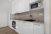 Pronájem bytu 2+kk velikosti 56 m2 s balkonem 9 m2 ve 2.NP budovy v Triangl Living Parku v Plzni, cena 15900 CZK / objekt / měsíc, nabízí 