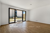 Pronájem bytu 2+kk velikosti 59,1 m2 s předzahrádkou 39,7 m2 v přízemí budovy Triangl Living Park, Plzeň, cena 18500 CZK / objekt / měsíc, nabízí 