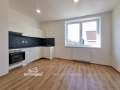 Pronájem nově zrekonstruovaného bytu 1+kk, 31,4 m2, Plzeň-Jižní Předměstí, cena 12390 CZK / objekt / měsíc, nabízí BYTY Západ, s.r.o.