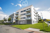 Moderní byt 3+kk s balkonem a garážovým stáním v Plzni na Bručné, ulice Střední cesta, cena 7500000 CZK / objekt, nabízí 