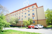 Byt 2,5 + 1 na skvělém místě v Plzni na Slovanech, cena 17000 CZK / objekt / měsíc, nabízí REALITNÍ KANCELÁŘ PUBEC, s.r.o.