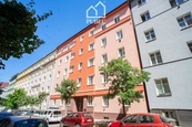 Světlý byt 2+kk s výhledem do zeleně, cena 3750000 CZK / objekt, nabízí 